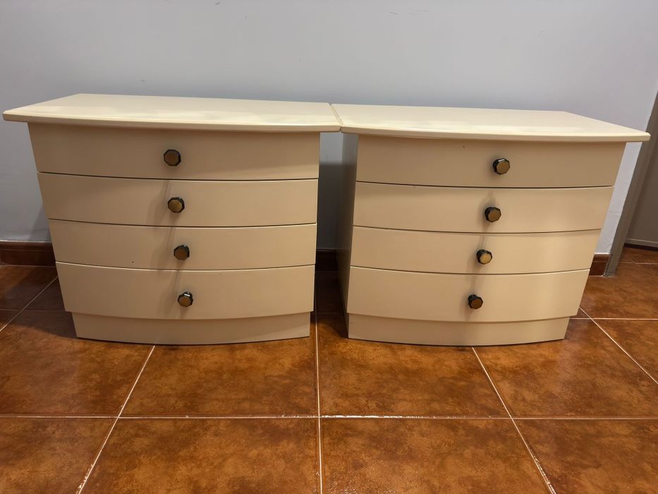 Conjunto de madeira para quarto