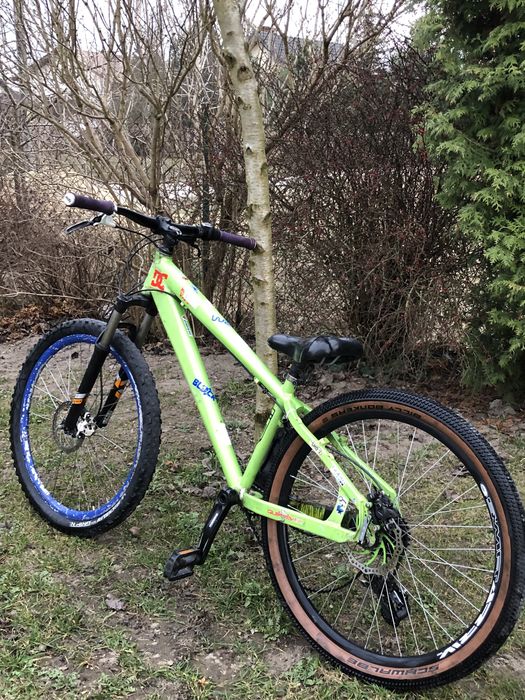 Rower dirt stunt Leader fox cocaine