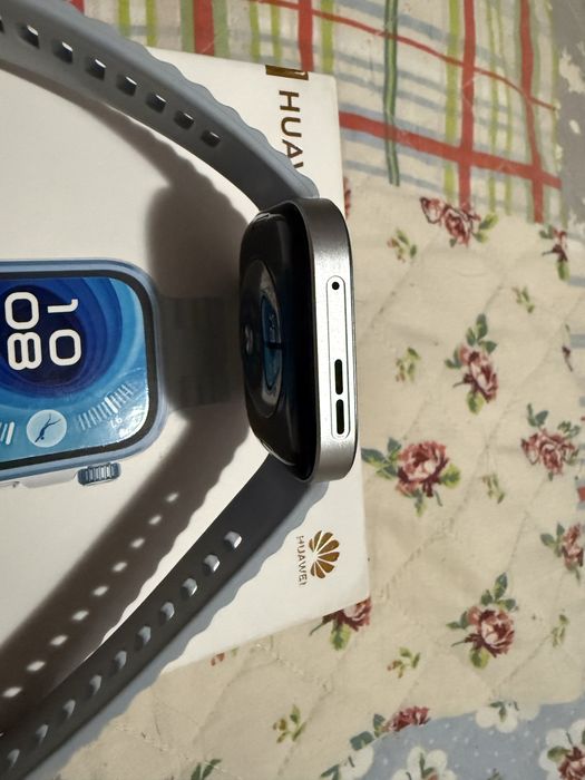 Huawei Watch Fit 4 Pro com garantia ate 05/2028