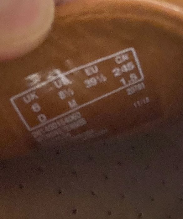 Skorzane sandaly CLARKS