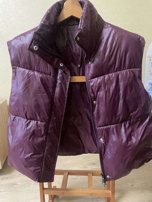 Жилет бордо короткий