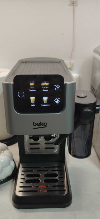 Ekspres Beko CaffeExperto
