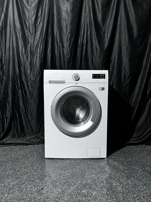 8+4 кг 1600 об с сушкой инверторная стиральная машина ELECTROLUX. Доставка бесплатно