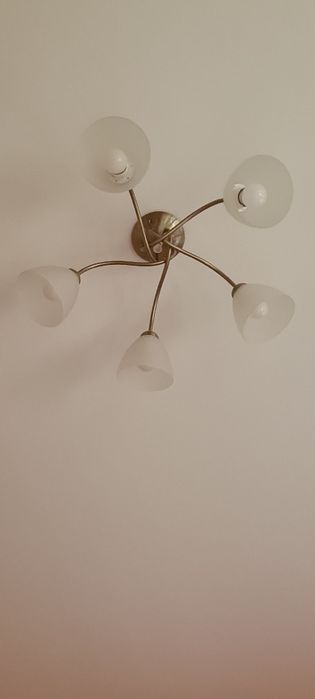 Żyrandol oraz lampę stojącą tanio sprzedam
