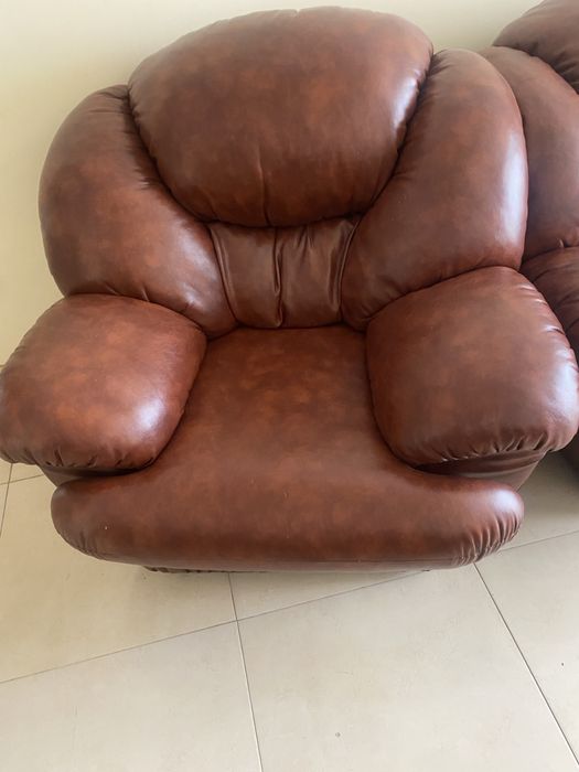 Диван розкладний з двома кріслами