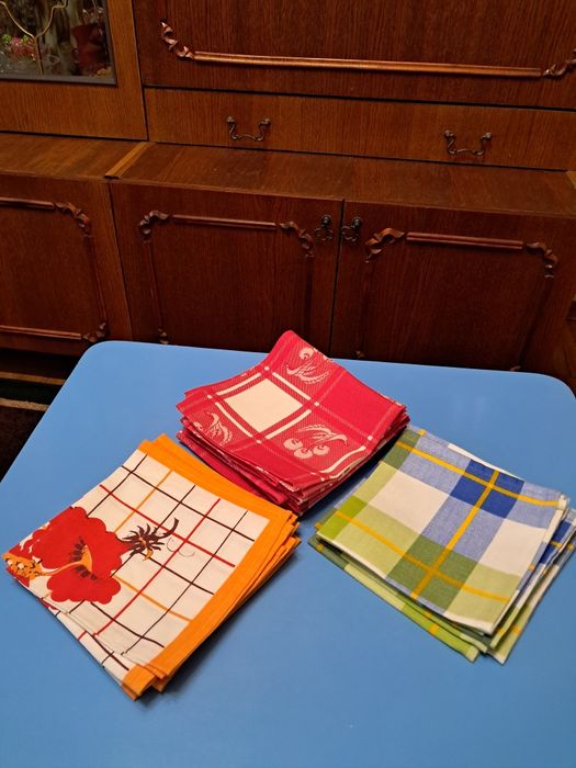 Набори текстильних серветок