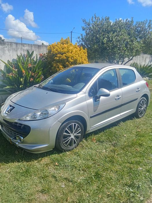 Peugeot 207 260 000km 2009 5P 1.4HDI