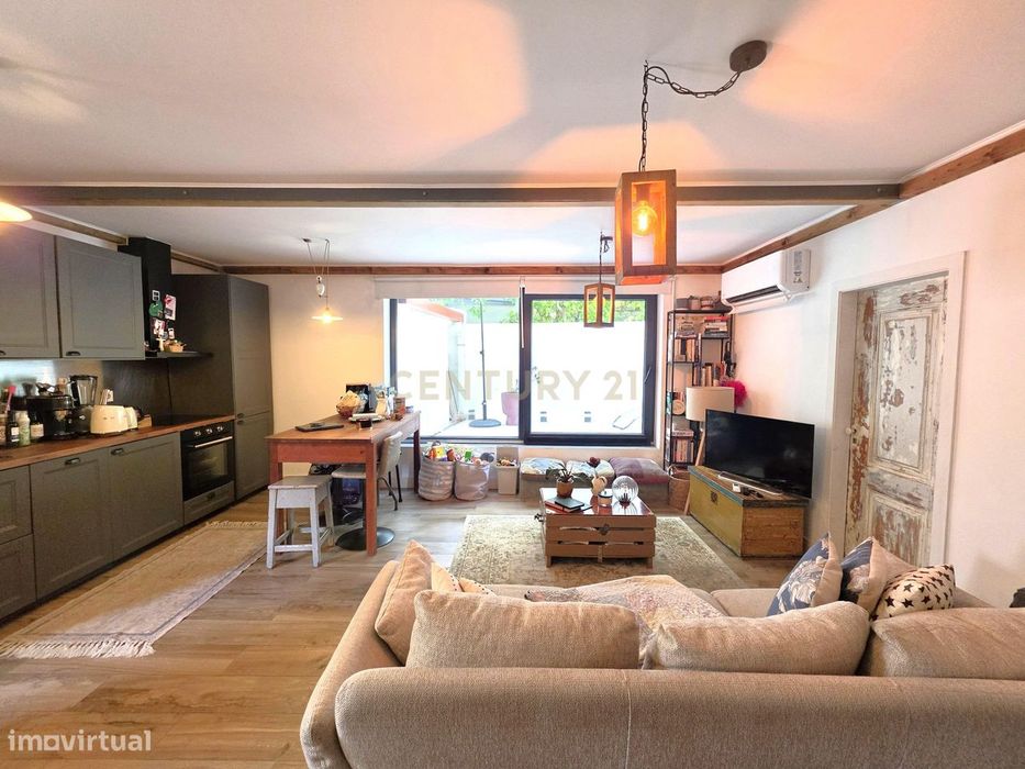 Imóvel T1+1 com excelente remodelação e terraço