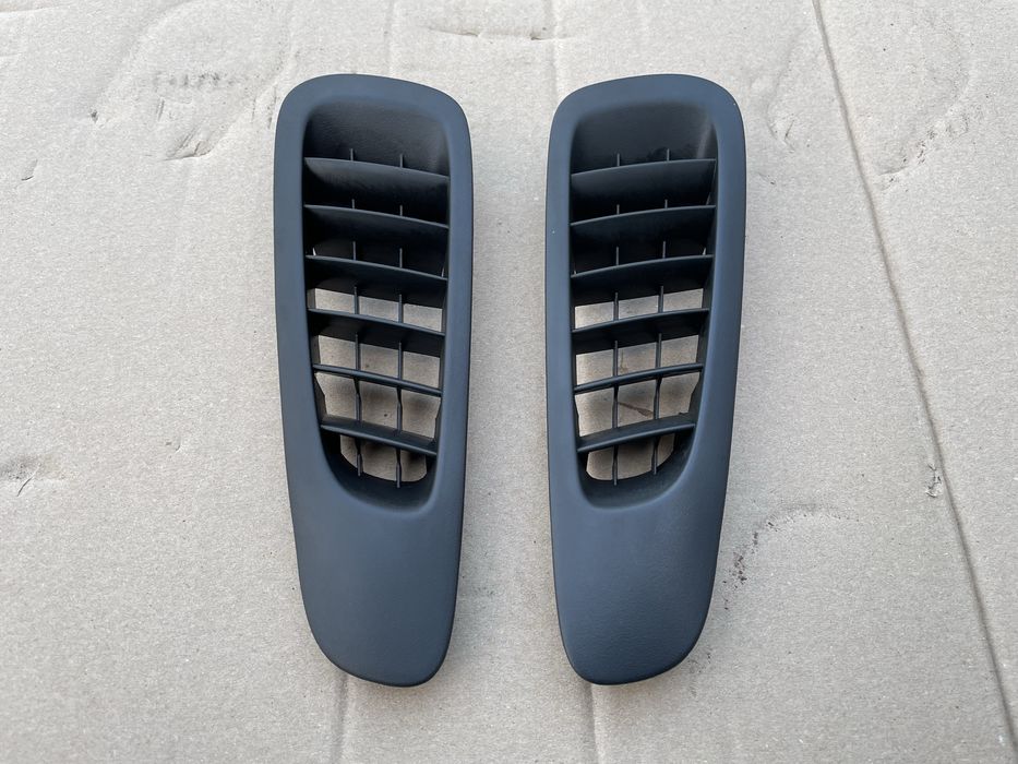 Решетка дефлектор обдува лобового стекла на VITO-VIANO W639