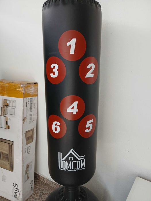 Saco de boxe com suporte NOVO