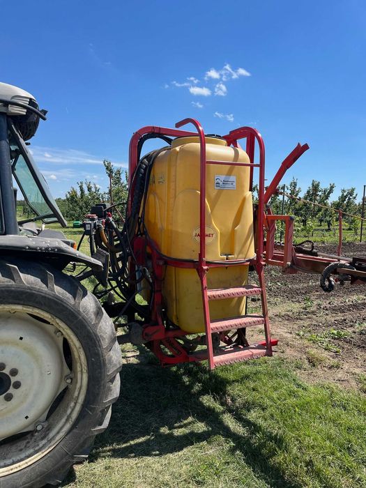 opryskiwacz zawieszany JARMET 1000l,