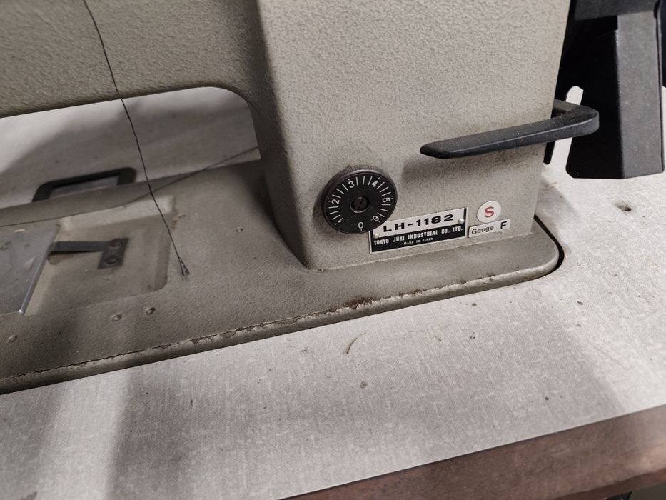 Máquina de costura 2 agulhas JUKI