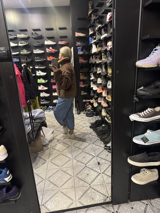 Продам куртку , пуховик Nike оригінал!