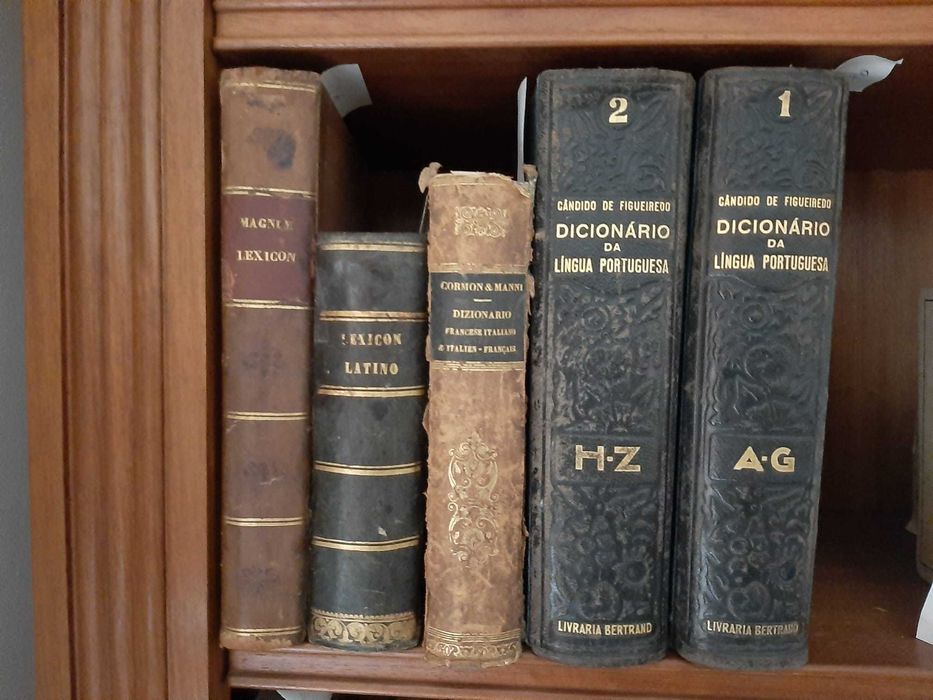 Magnum Lexicon (1833)