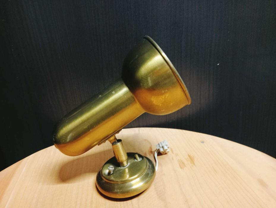 Candeeiro / foco / aplique dourado