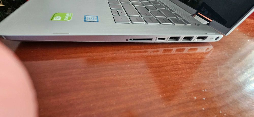 HP Pavilion X360 14"Tactil/i5-8250U