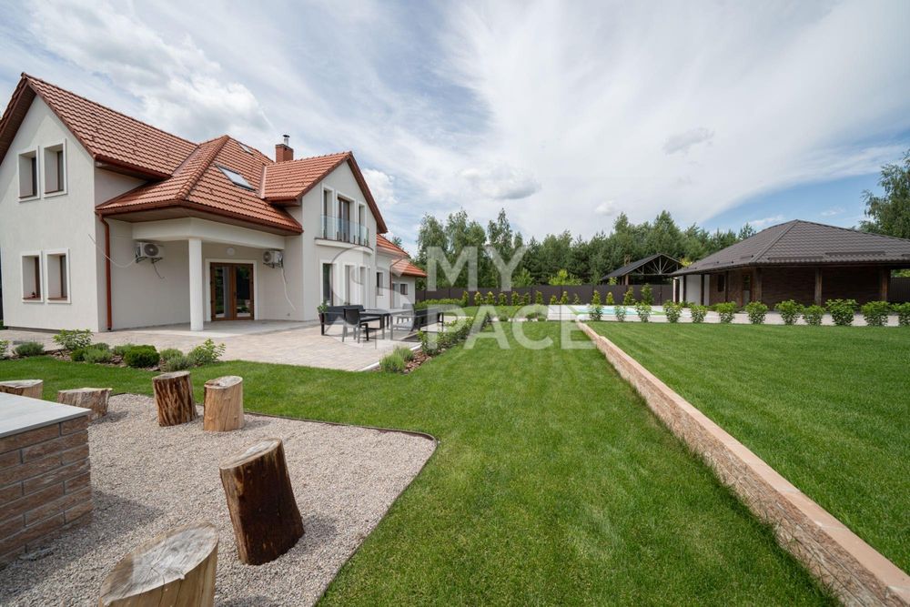300м2 з басейном с. Віта-Поштова (Круглик Чабани Крюківщина)