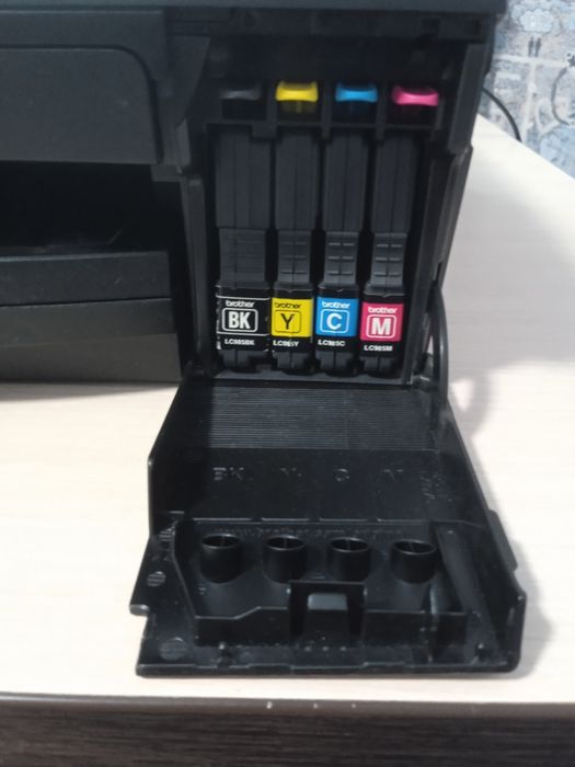 Продам принтер струйный