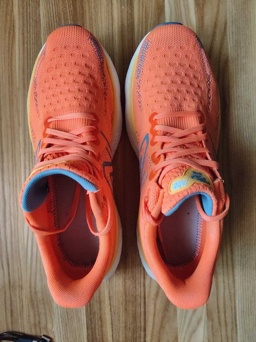 Бігові кросівки New Balance Fresh Foam 1080 v12 оригінал