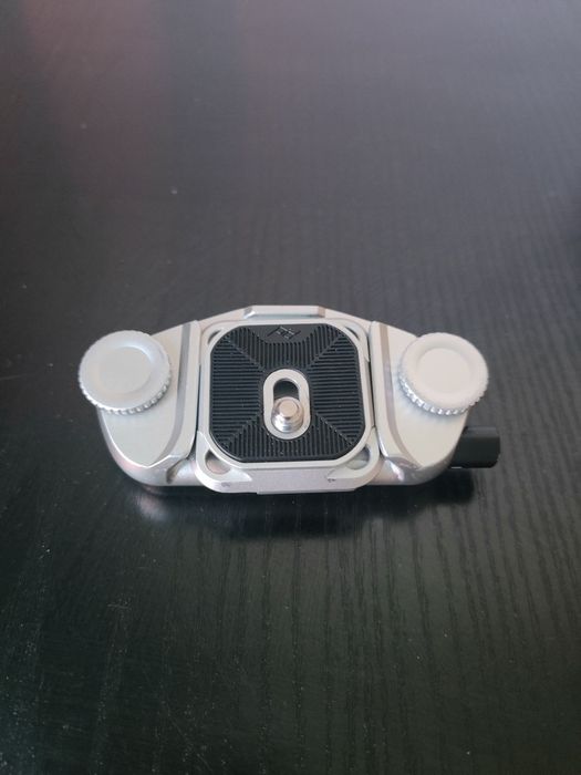 Peak design capture v3