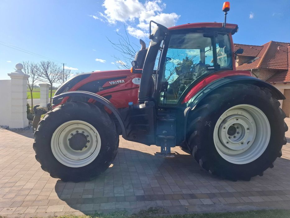 valtra t 194 versu