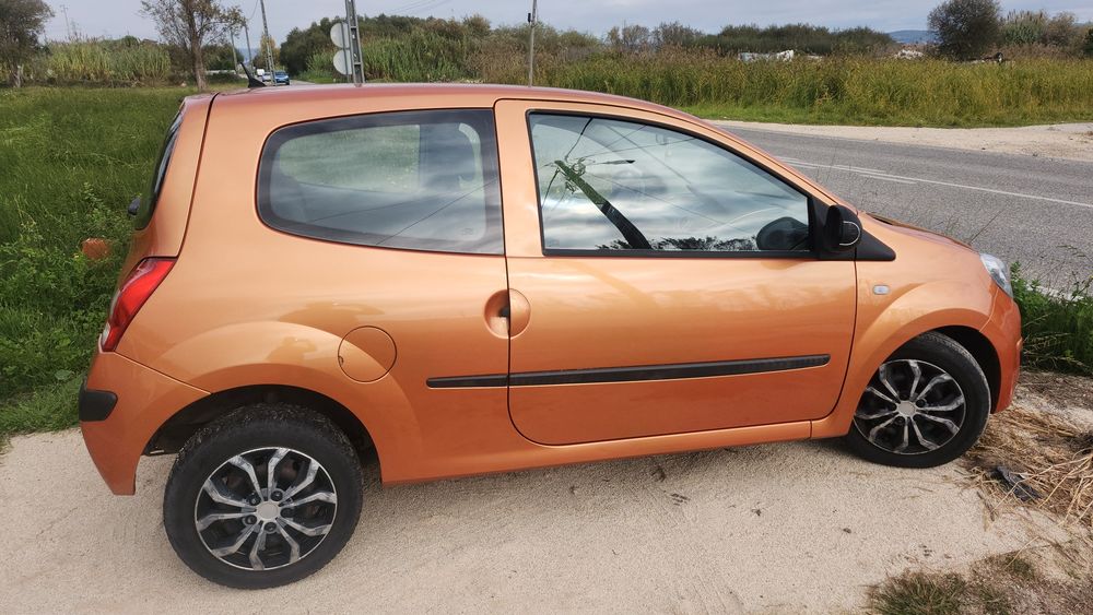 Renault twingo 1.2 16v gasolina ano 2010