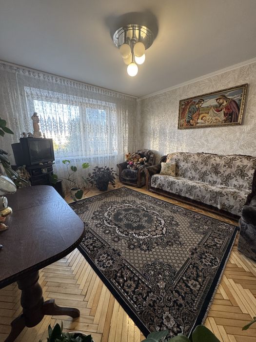 Продається 2 кімнатна квартира на новій шахтарській!