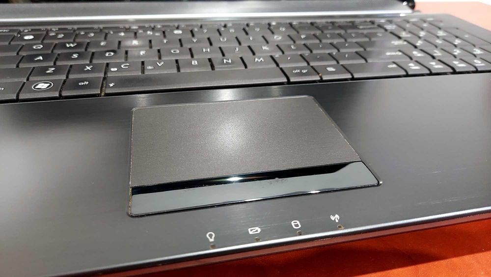 Wydajny ASUS 17,3 cale - i7 16GB SSD256GB+500GB Win11 Office Gry