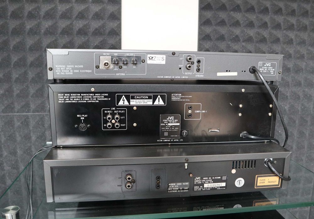 Стойка JVC  проигрыватель CD JVC  XL-V220 + Дека JVC  TD-W11 + Тюнер JVC  FX-33
