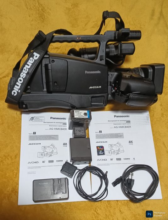 Видеокамера Panasonic AG-HMC84ER