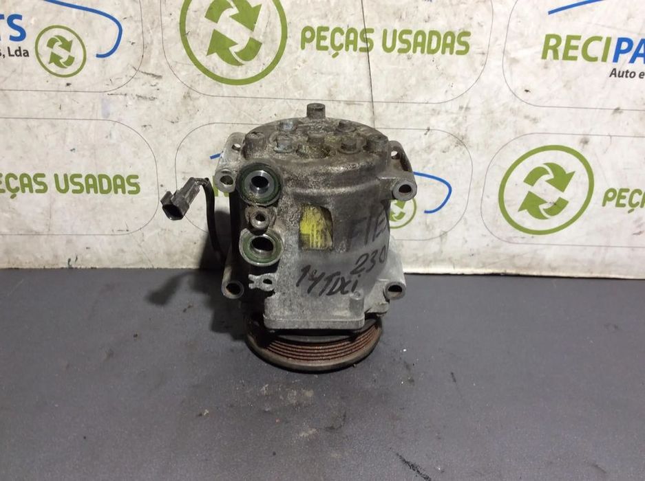 Compressor do ar condicionado Ford Fiesta 2010