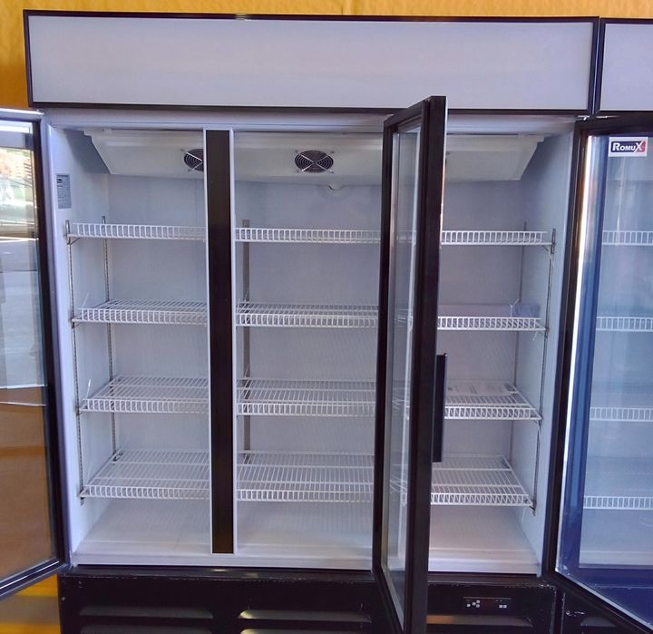 Armários de Exposição Refrigerados. Restauração