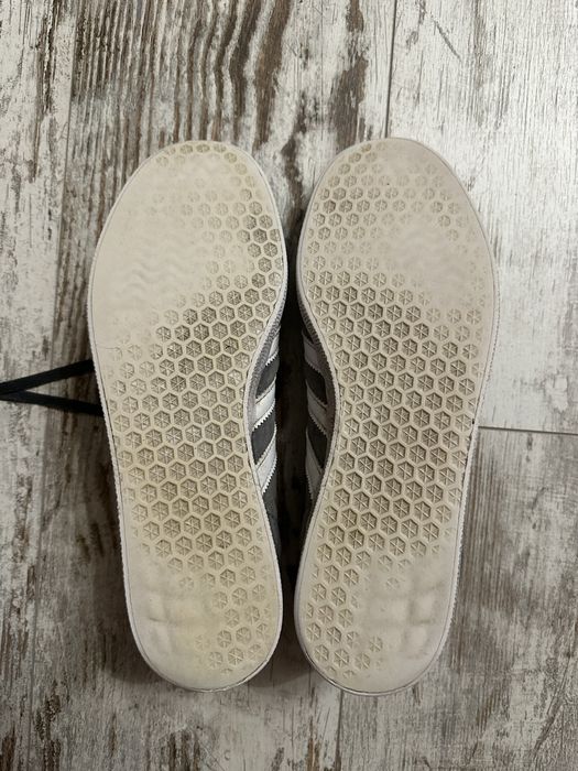 adidas gazelle сірі 42 41 26.5см