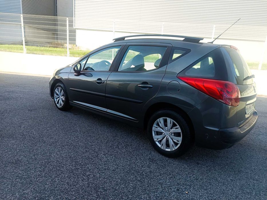 VENDO Peugeot SW carrinha  Gasolina 2009