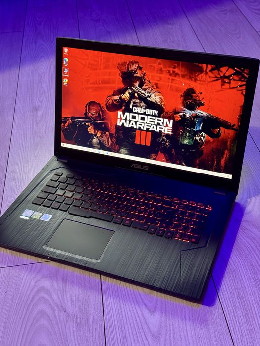 Игровой Asus ROG GL753 17FHD I7-7700HQ GTX1050 8Gb SSD256Gb.