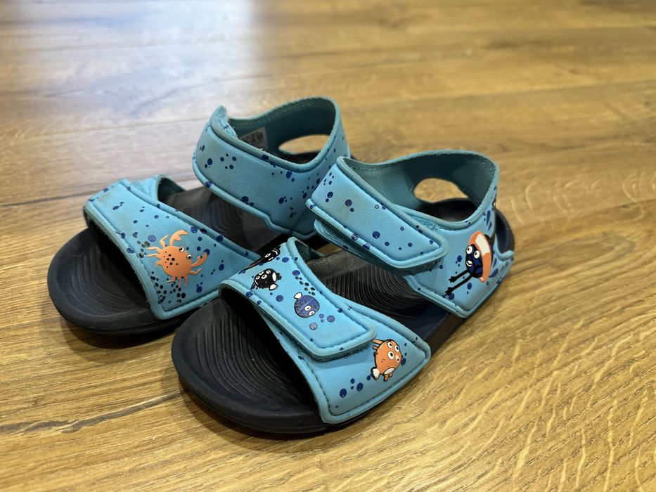 Sandałki marki Adidas rozm. 28