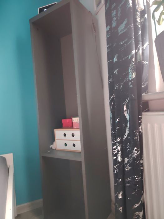 Sprzedam witrynę przeszkloną i półkę wiszącą