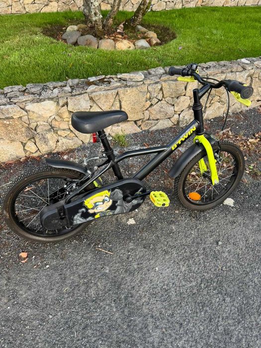 Bicicleta de criança BTwin Dark Hero 500