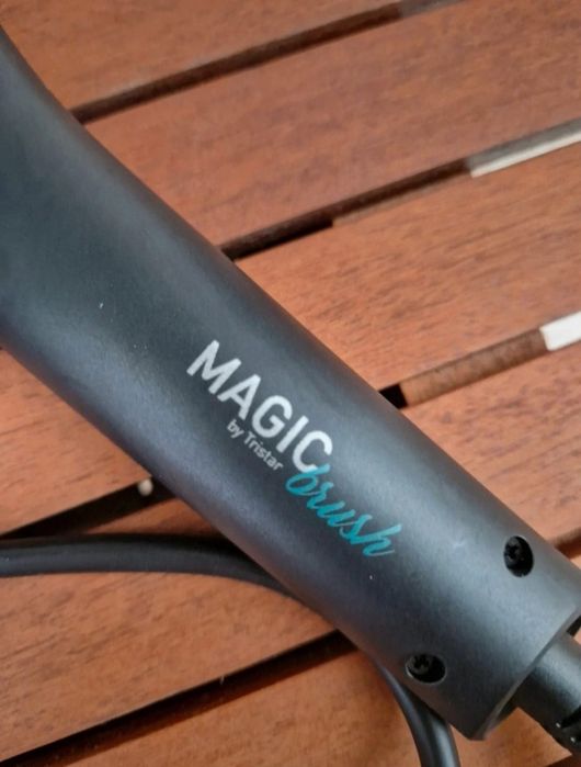 Escova alisadora nova