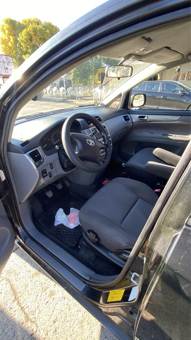 Toyota Avensis Verso