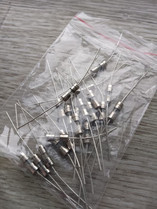 Запобіжник T15AL250