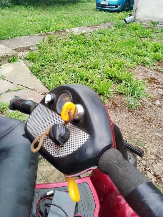 Електроскутер SHOPRIDER для людей з інвалідністю