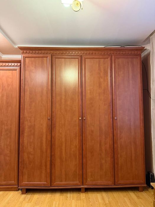 Велика шафа продам