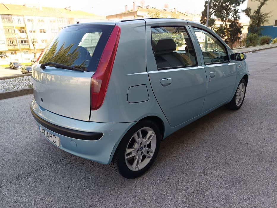 Fiat Punto 1.9 JTD 80cv 5 lugares