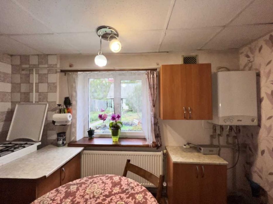 Продається окремий житловий будинок по вул. Грушевського. Галина