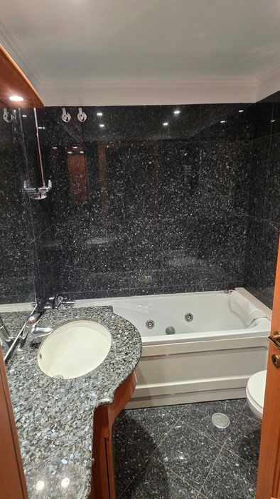 T3 6º andar, Nascente-Poente, muita luz e vista desafogada - Alvalade