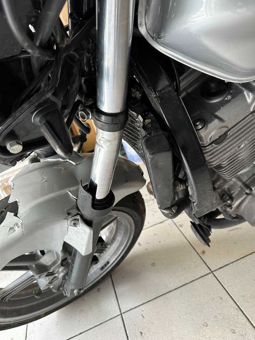 Honda CBF500 acidentada