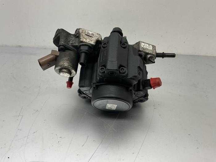 ТНВД Kia Ceed. Rio. Venga 1.4CRDi HYUNDAI I30, I20 1.1CRDi 331002A710 33100-2A710