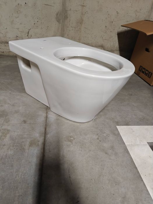 Grohe  miska WC z deską wolnoopadającą wisząca