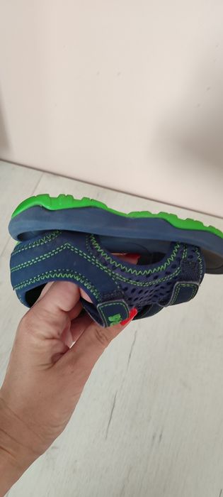 Дитяче літнє взуття Crocs c 8-9 i босоніжки teva